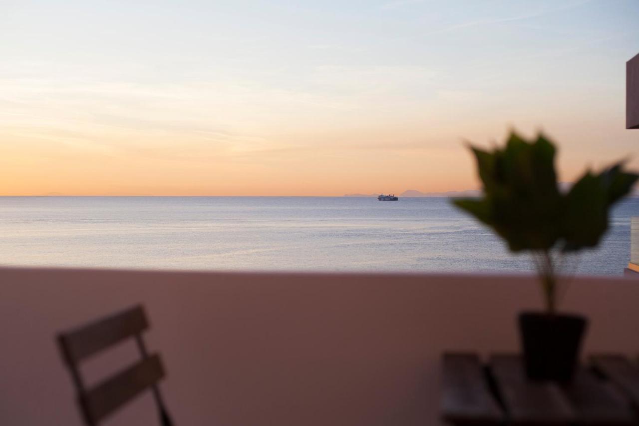 Sea Side Rooms Rhodes City エクステリア 写真