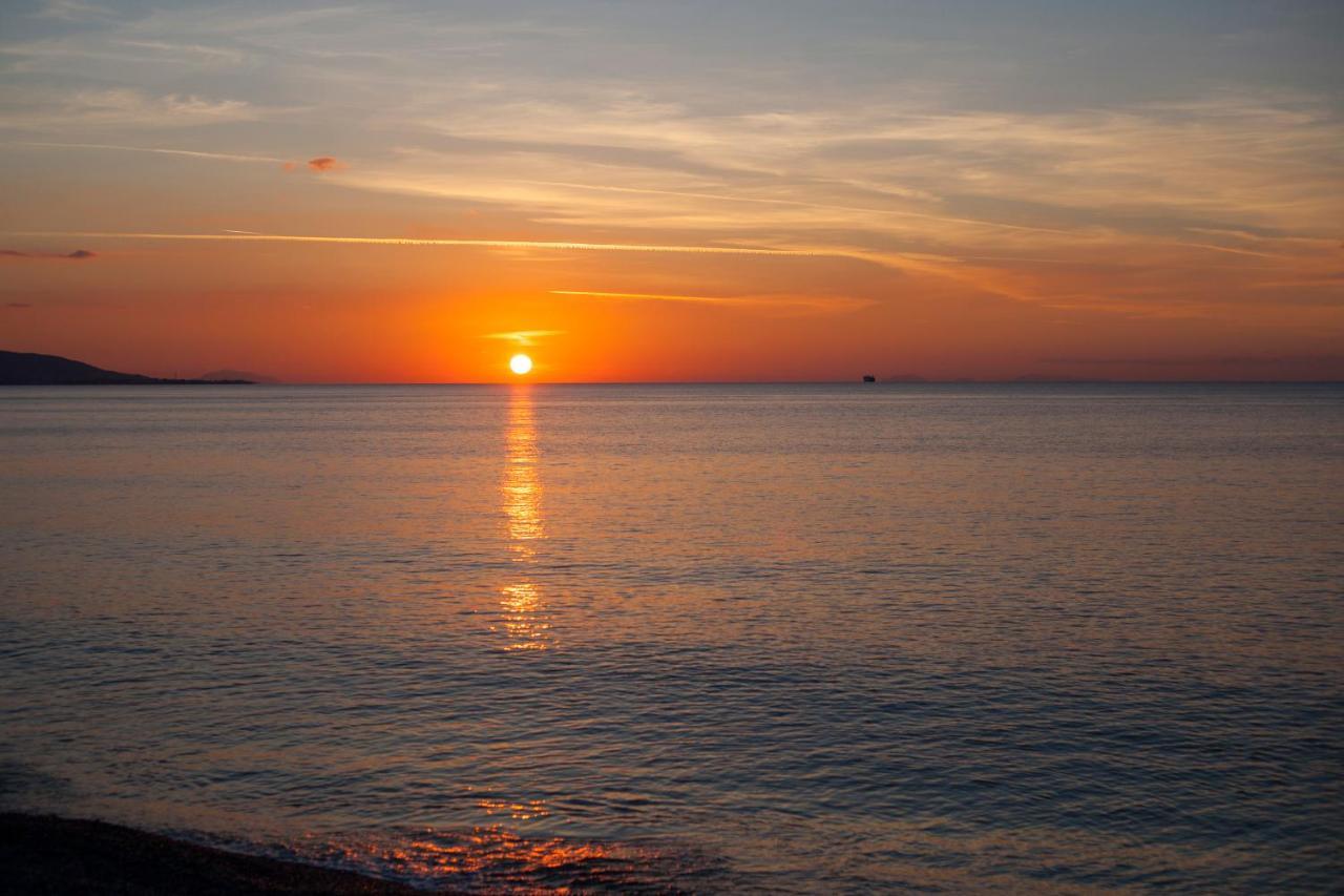 Sea Side Rooms Rhodes City エクステリア 写真