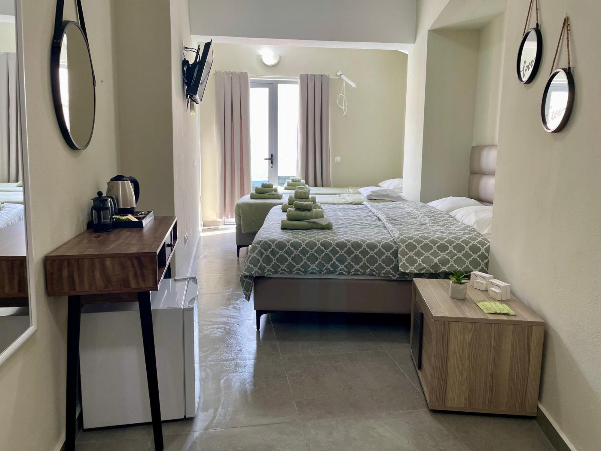 Sea Side Rooms Rhodes City エクステリア 写真