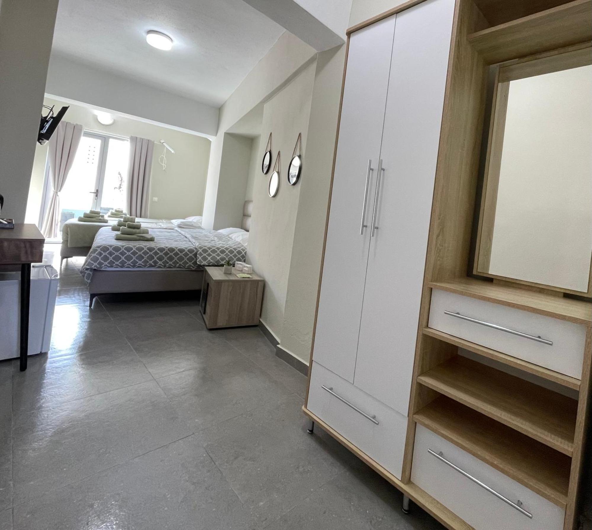 Sea Side Rooms Rhodes City エクステリア 写真